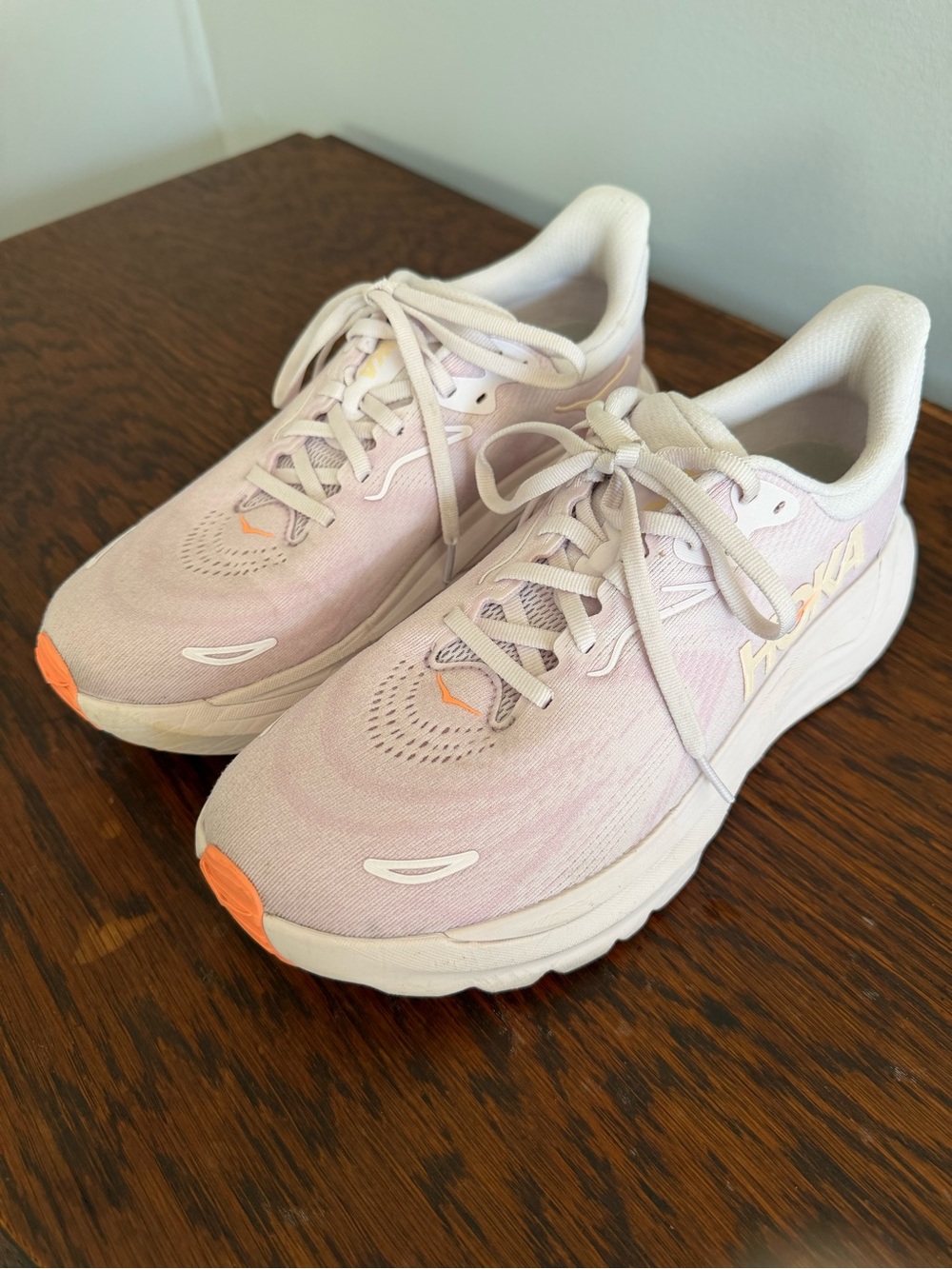 Hoka Arahi 8, Lilac cream/ Leon cantaloupe (orange and purple) - Picture 4 of 15